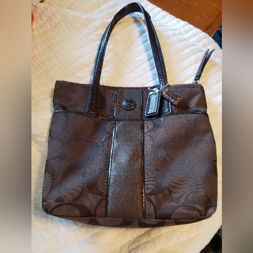 Coach Signature Stripe Tote G1380-F25771